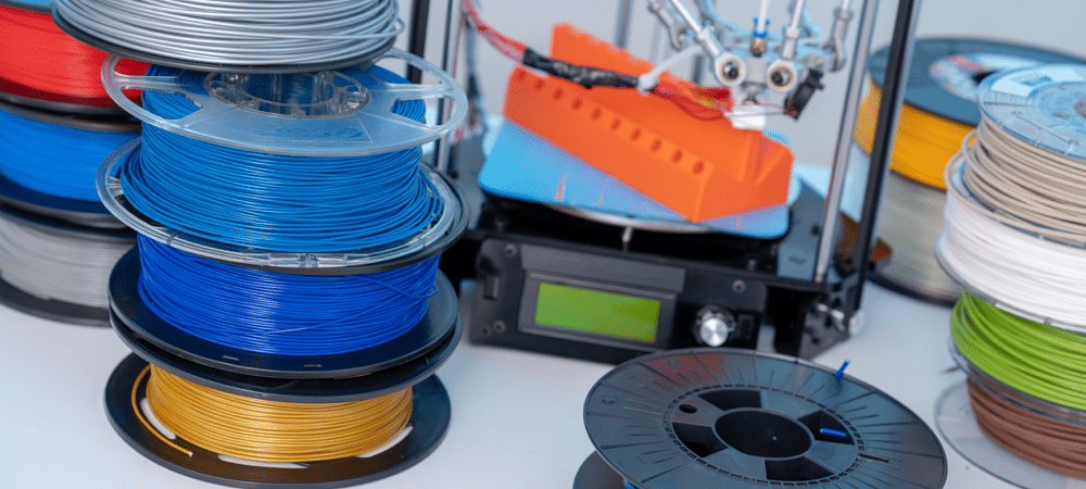 Filamen printer 3D ditampilkan