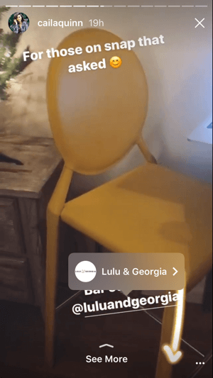 Caila Quinn memanfaatkan status influencernya untuk mempromosikan Lulu & Georgia dalam kisah Instagram-nya.