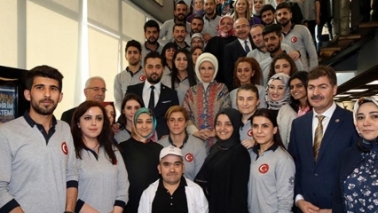 Ibu Negara Erdogan bertemu dengan kaum muda di Mardin