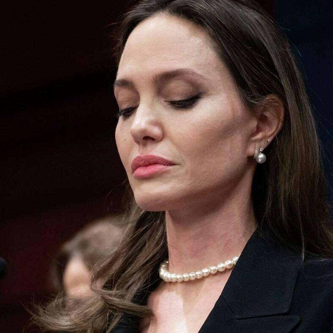 Presiden Israel melontarkan kebencian pada Angelina Jolie, yang mengkritik kebrutalan berdarah tersebut!