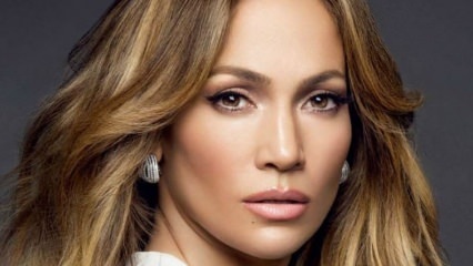 Jennifer Lopez tidak akan makan gula dan karbohidrat selama 10 hari!