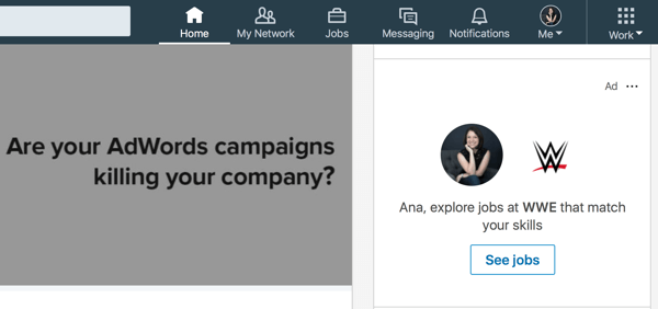 Contoh iklan dinamis LinkedIn yang ditargetkan.