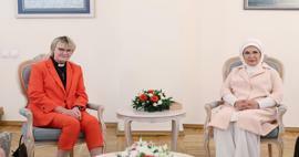 Emine Erdogan bertemu dengan istri Perdana Menteri Swedia! Erdogan mengungkapkan kesedihannya
