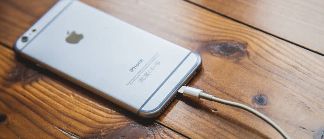 Cara Mengaktifkan atau Menonaktifkan Pengisian Baterai yang Dioptimalkan di iPhone Anda