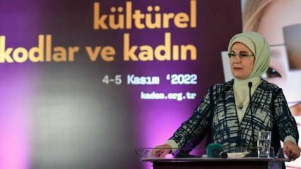 Emine Erdogan adalah Presiden ke-5 KADEM. KTT Perempuan dan Keadilan Internasional