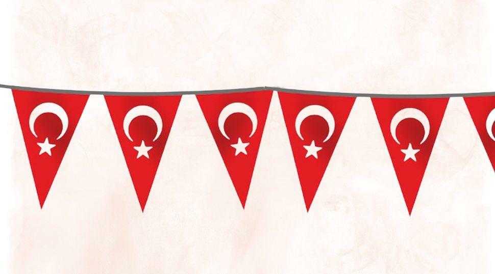 Özgüvenal String Ornament Segitiga Bendera Turki