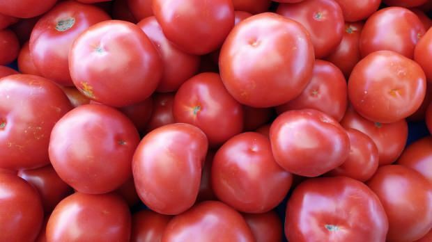 manfaat tomat untuk kulit