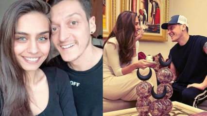 Berbagi yang menggairahkan Mesut Özil dan istrinya Amine Gülşe!