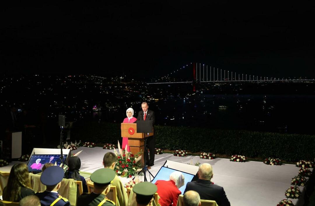 Recep Tayyip Erdoğan dan Emine Erdoğan 100. acara tahun