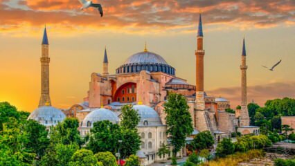 Di mana dan bagaimana menuju ke Masjid Hagia Sophia? Di distrik mana adalah Masjid Hagia Sophia