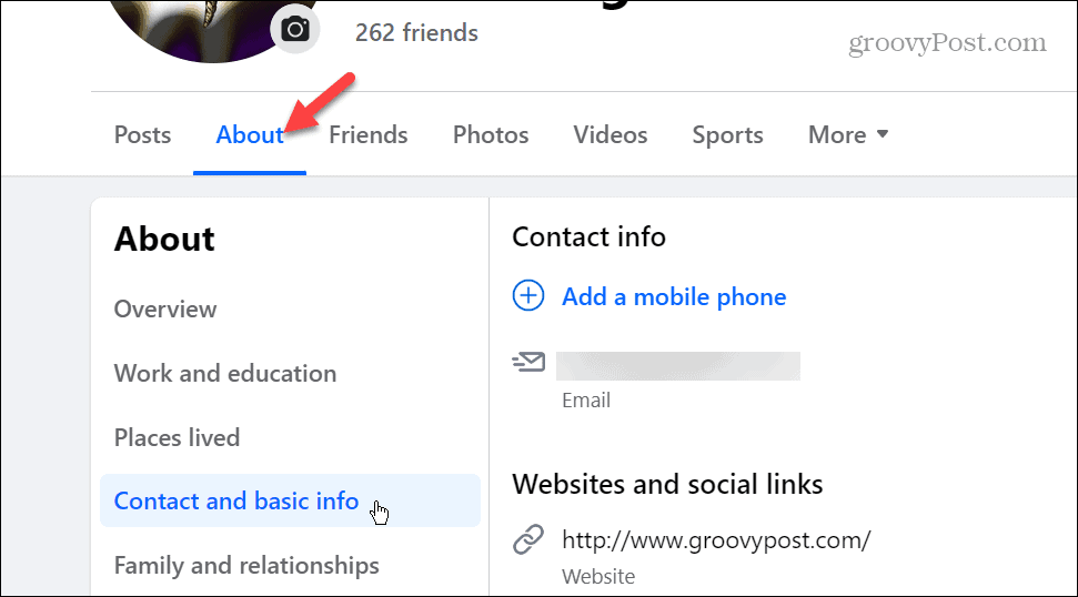Tab kontak dan info dasar di profil Facebook