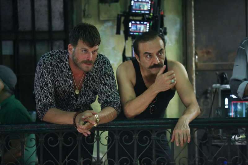 Peran terakhir Kıvanç Tatlıtuğ dalam film ini adalah rangkaian karya yang terorganisir