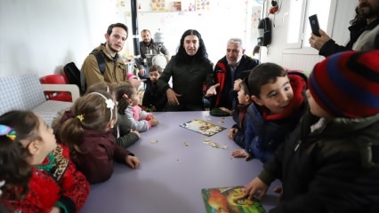 Murat Kekilli mengunjungi kamp-kamp pengungsi di Suriah