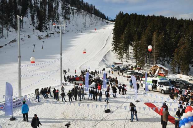 Bagaimana menuju ke Atabarı Ski Center