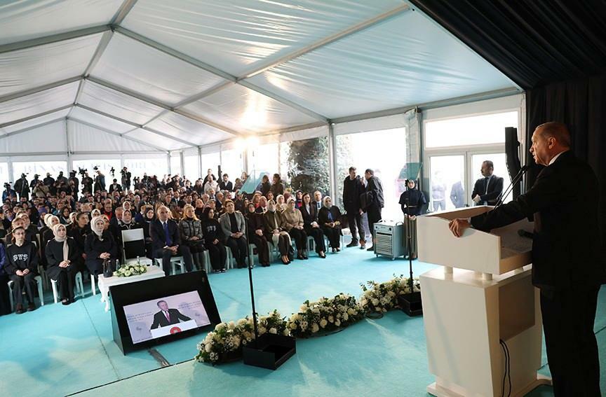 Presiden Erdoğan berbicara pada pembukaan Yayasan Şule Yüksel Şenler
