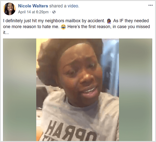 Nicole Walters memposting video Facebook dengan teks pengantar yang mengatakan dia baru saja menabrak kotak surat tetangganya secara tidak sengaja. Nicole mengenakan penutup kepala hitam dan kaos abu-abu.