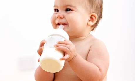 Konsumsilah dengan benar saat memberikan susu anak Anda!