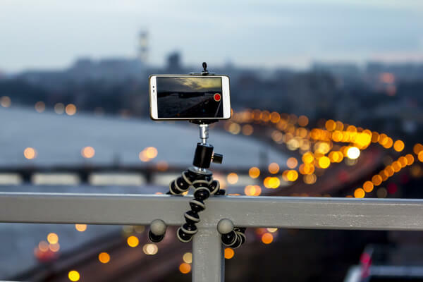 Garis Joby GorillaPod mencakup tripod fleksibel untuk smartphone dan kamera.