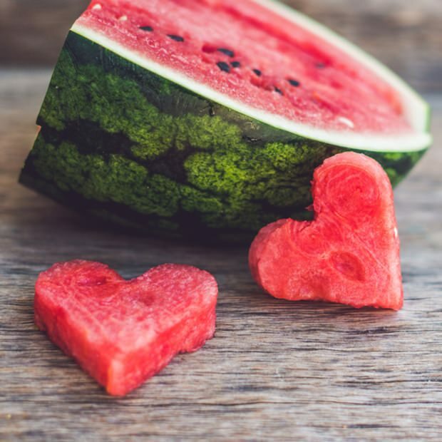manfaat semangka bagi kulit
