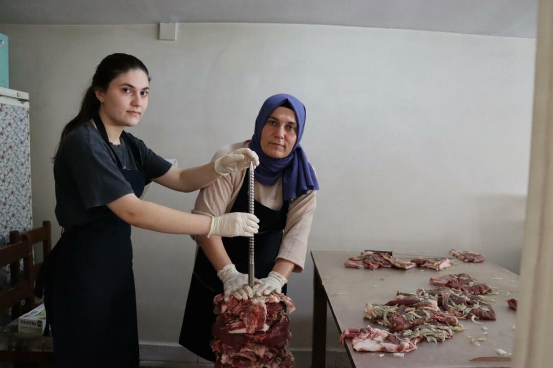Yang pertama dari ibu dan anak di Erzurum! Mereka menjalankan toko cag kebab