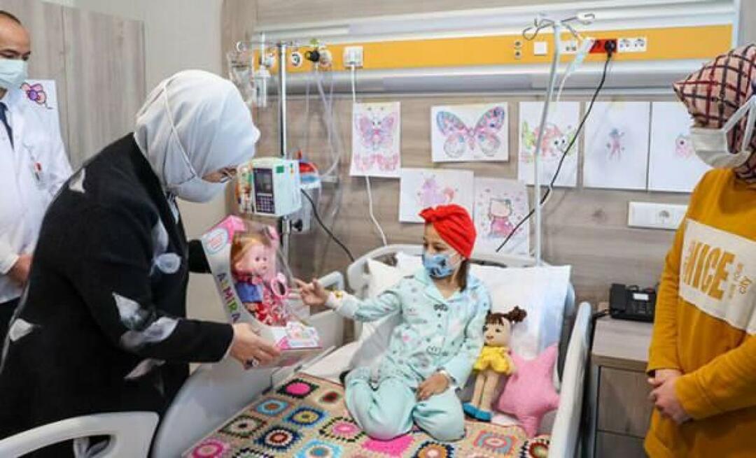 Emine Erdogan mengunjungi anak-anak penderita kanker! 