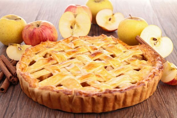 Bagaimana cara membuat pai apel termudah? Tips mengisi pai apel