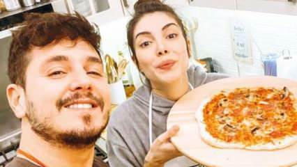 Deniz Baysal, sang pelayan, dan suaminya membuat pizza di rumah!