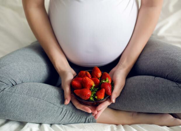 Apakah stroberi dimakan selama kehamilan