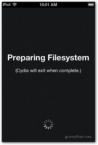 Cydia Mempersiapkan Sistem File