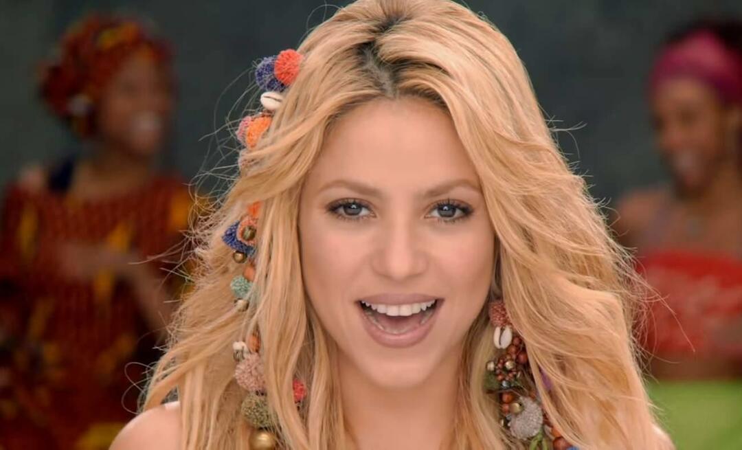 Berbagi acara dari Shakira! Dirayakan dengan menulis 'Afrika'!