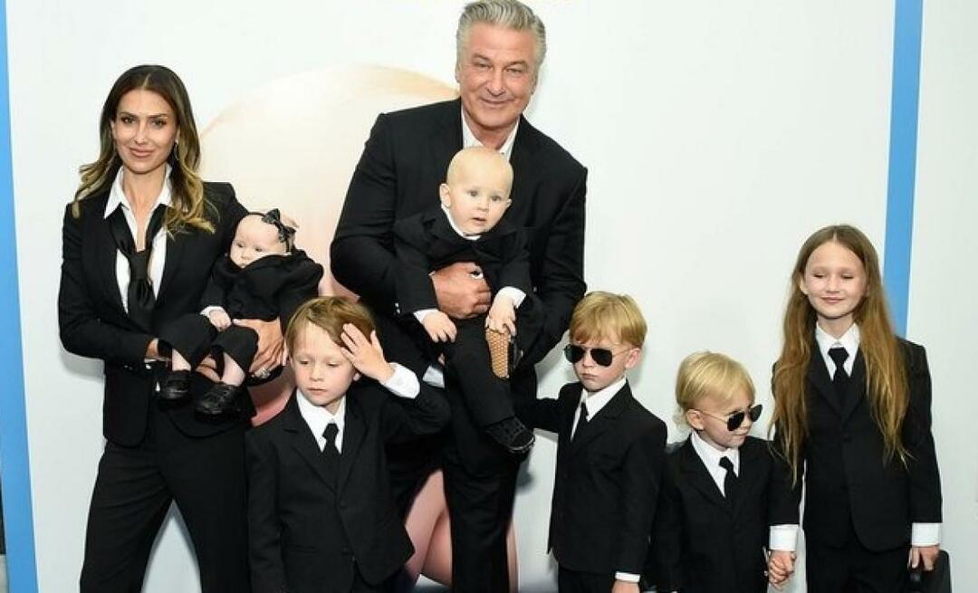 Alec Baldwin menggendong anak ke-8!