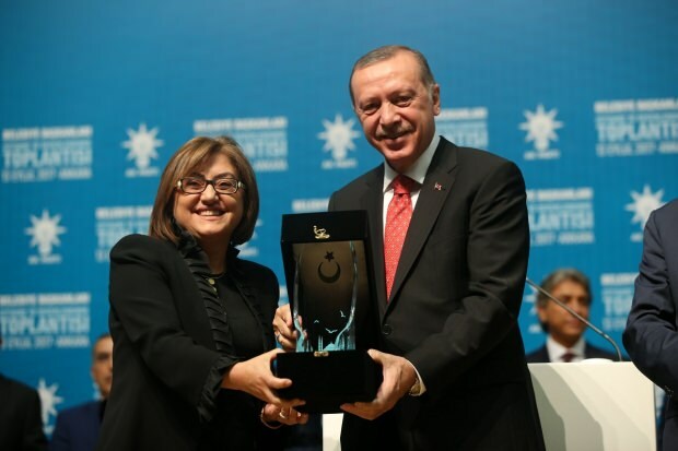 Fatma Şahin dan Presiden Recep Tayyip Erdoğan
