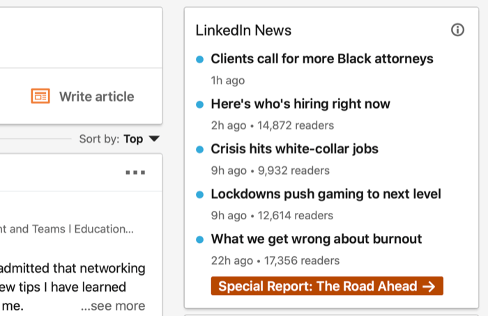 contoh tangkapan layar halaman beranda linkedin dengan bagian berita linkedin di tengah gambar