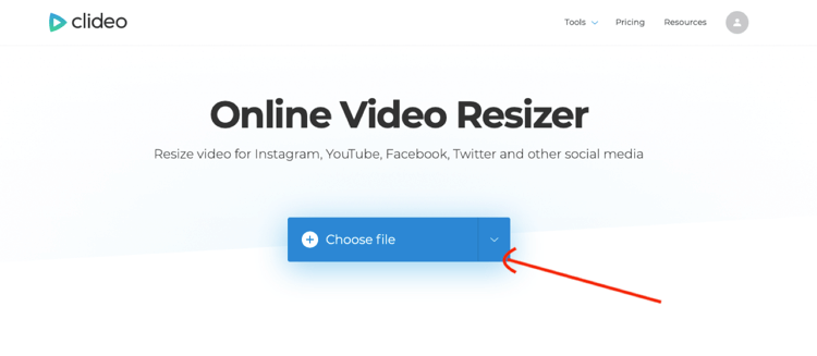unggah video ke Clideo Online Video Resizer