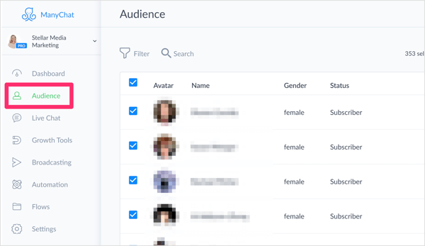 Klik tab Audiens di ManyChat untuk melihat daftar semua pelanggan bot Messenger Anda.