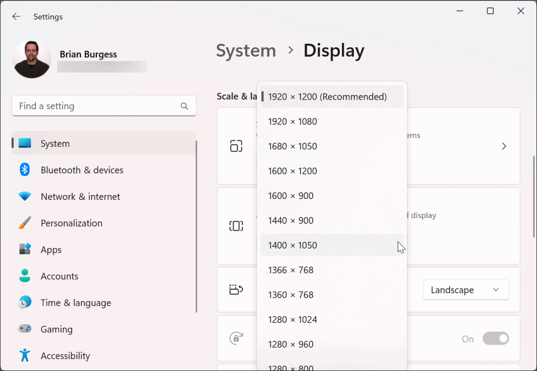 Ubah Resolusi Layar pada Windows 11