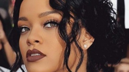 Album baru, kabar baik bagi penggemar Rihanna!