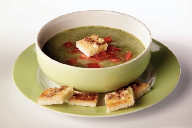 Apa itu sup ikan teri dan bagaimana cara membuat sup ikan teri? Sup ikan teri termudah