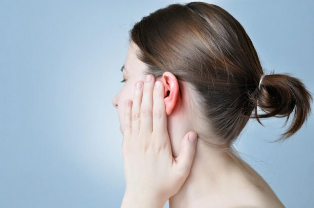 Membalikkan pendengaran yang melengkung