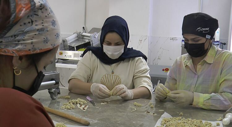 Produk kerajinan tangan wanita di Şırnak menjadi sebuah merek