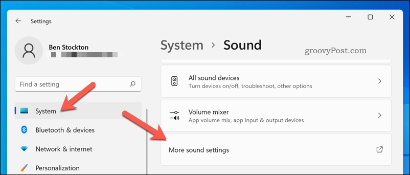 Membuka menu More Sound Settings di Windows 11