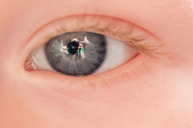 Bagaimana warna mata terbentuk pada bayi