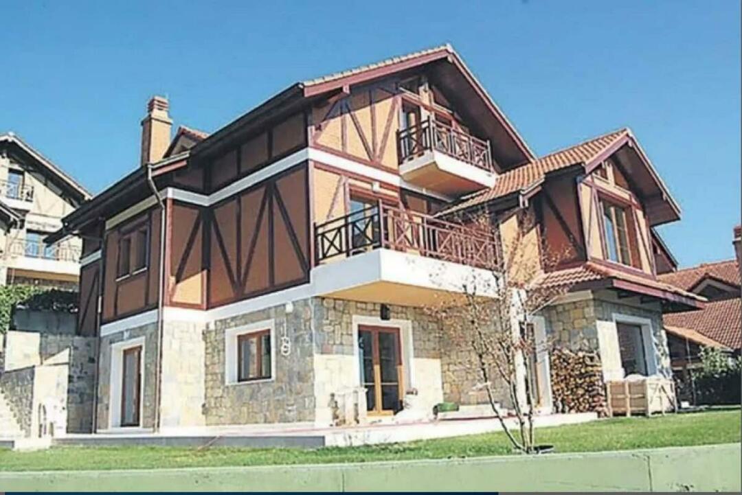Apakah rumah itu memisahkan Hadise dan Mehmet Dinçerler? "Rumah yang menyeramkan" menceraikan pasangan kedua