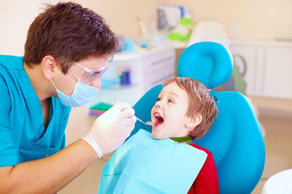 Cara mengatasi rasa takut dokter gigi pada anak
