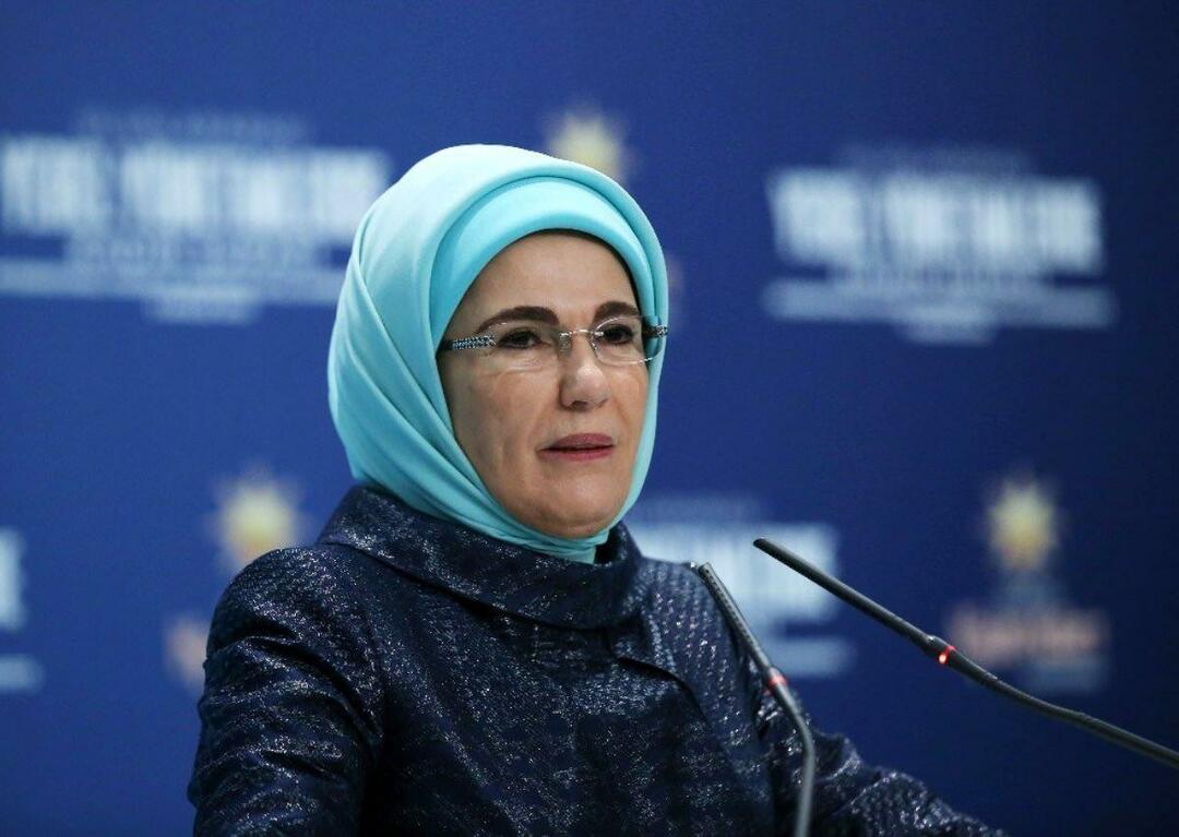 Ibu Negara Erdoğan bertemu dengan istri Presiden Senegal!