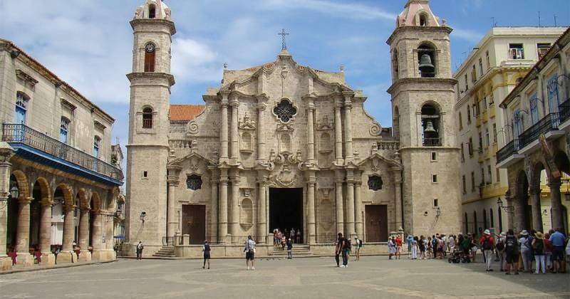 Katedral Plaza De La