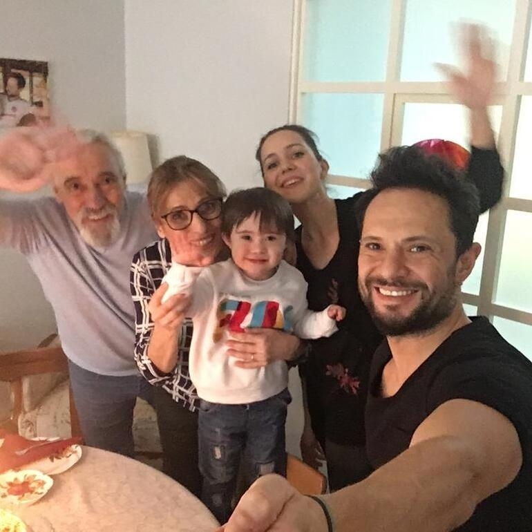 Pesta ulang tahun dari penyanyi Özgün hingga putranya Ediz