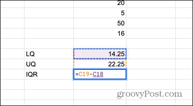 rumus rentang interkuartil google sheets