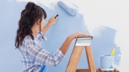 Berapa liter cat yang digunakan saat melukis? 