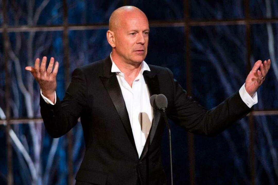 Bruce Willis berhenti berakting